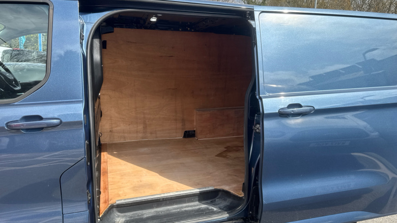 Ford Transit Custom 320 L1 Diesel Fwd 2.0 EcoBlue 150ps H1 Van Limited